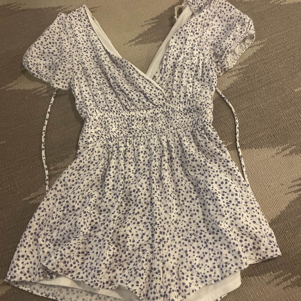 floral v neck romper